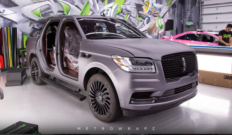 Детали создания Lincoln Navigator by MetroWrapz 2019 года  (фото 5 из 14)